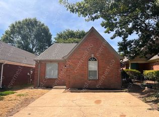 303 Avery Jordan Cv, Southaven, MS 38671