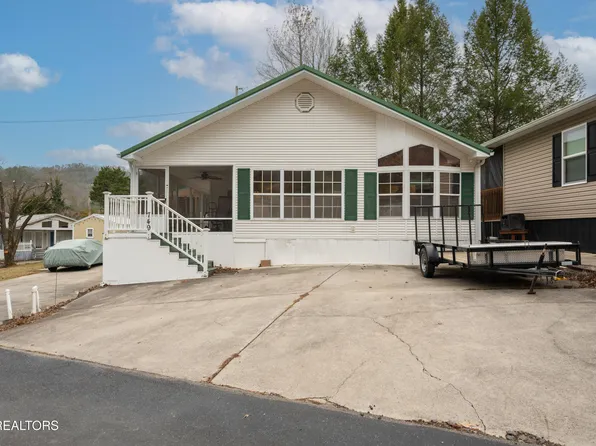 749 Big Valley Blvd, Townsend, TN 37882