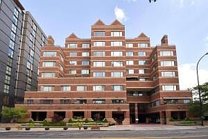 1st image of 505 E Huron St