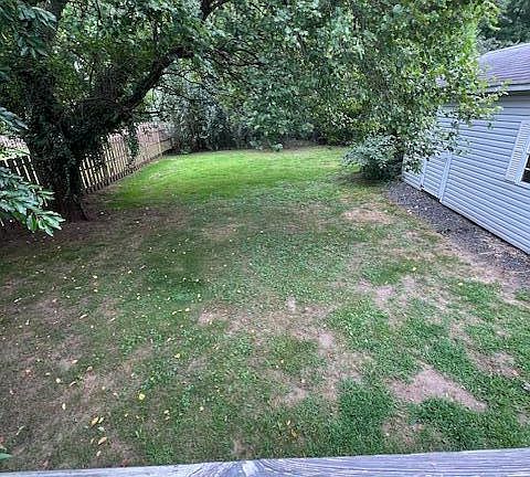 4th image of 698 Campbell Ave