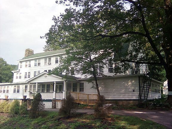 4th image of 1 Hilmar Ln #22
