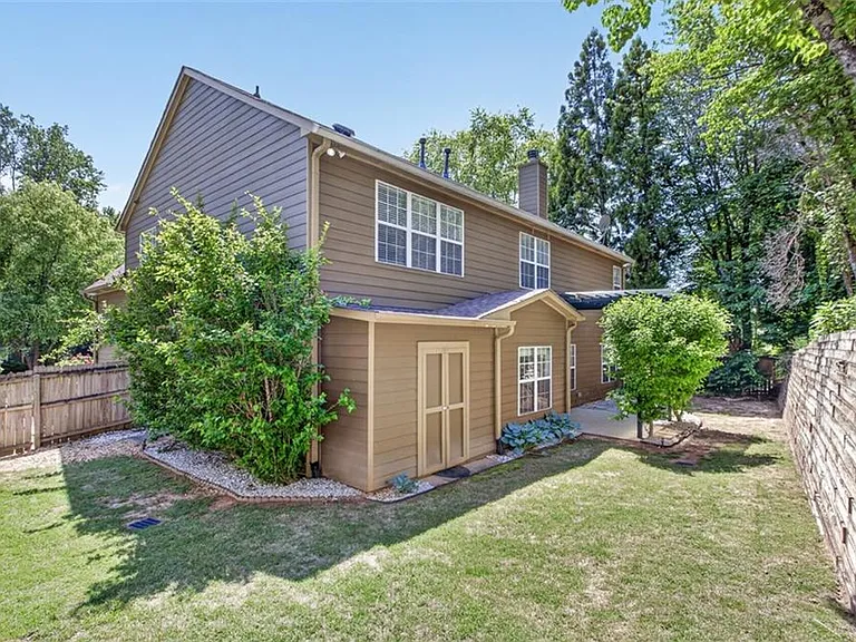 28 Stonehenge Ct — Photo 52