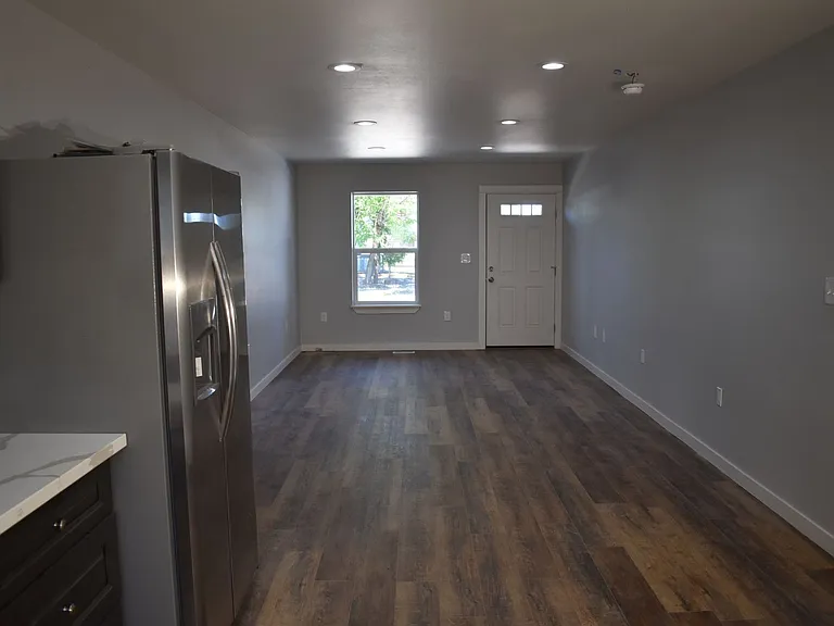 A St Townhomes — Photo 7