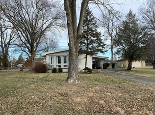 4721 Creekview Dr, Middletown, OH 45044