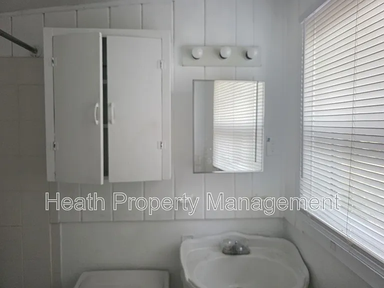 504 6th Ave NW — Photo 19