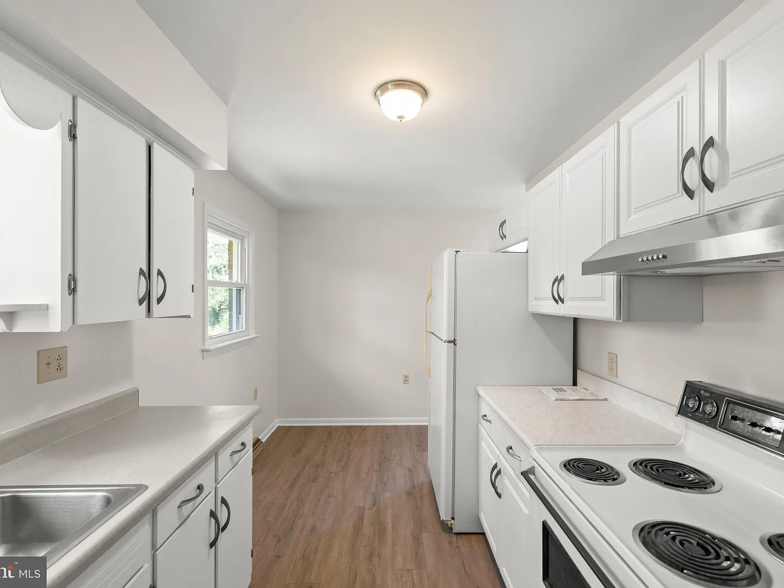 2 bed, 2.0 bath, 1650 sqft, $1,800 — Photo 4