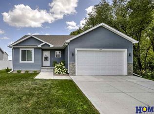 2720 N 5th St, Lincoln, NE 68521