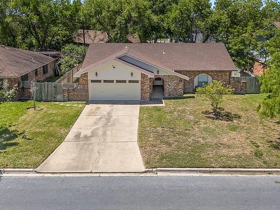 3rd image of 4743 Las Palomas St