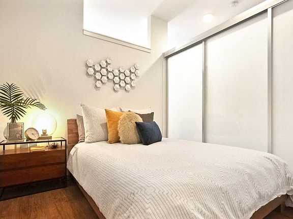 5th image of 17202 Aurora Ave N #135