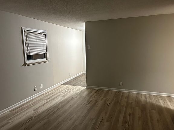 2nd image of 5028 Collinwood Dr