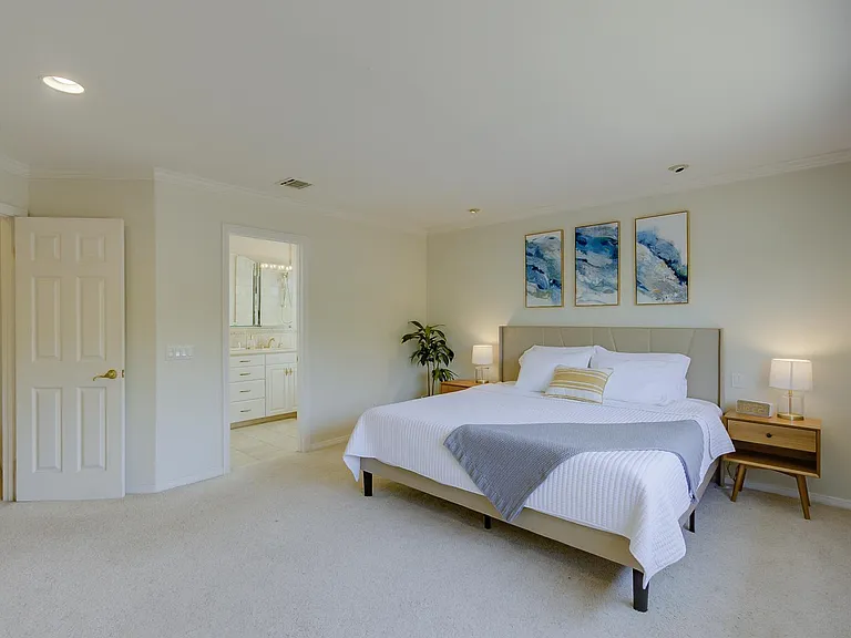 25425 Mandarin Ct — Photo 34