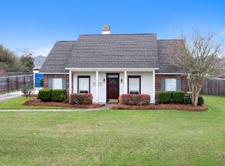 25884 Regency Ave, Denham Springs, LA 70726