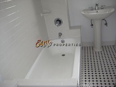 3rd image of 15 W 139th St APT 4R