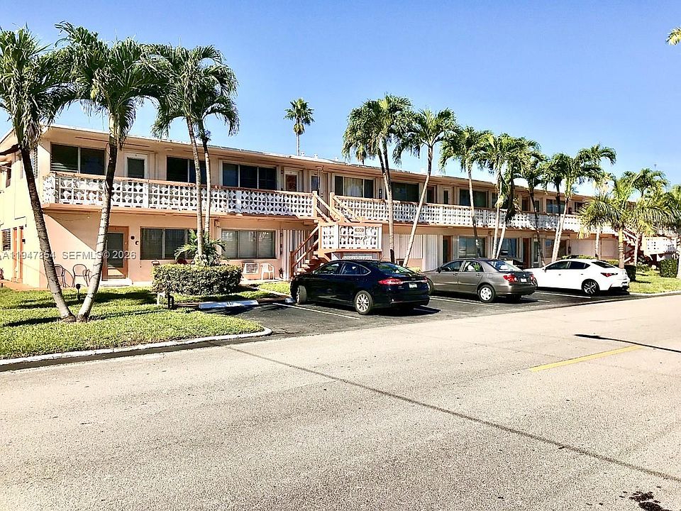 1st image of 900 SW 11th Ave APT 7C