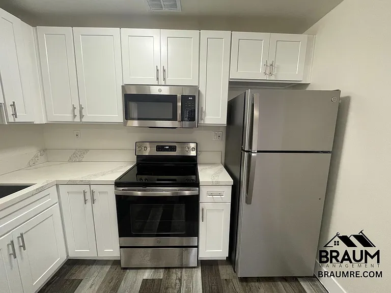 5611 FULCHER PROPERTY, LLC — Photo 4