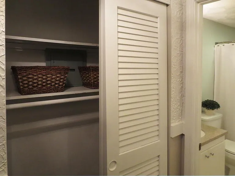 52 Swanson Ct — Photo 11