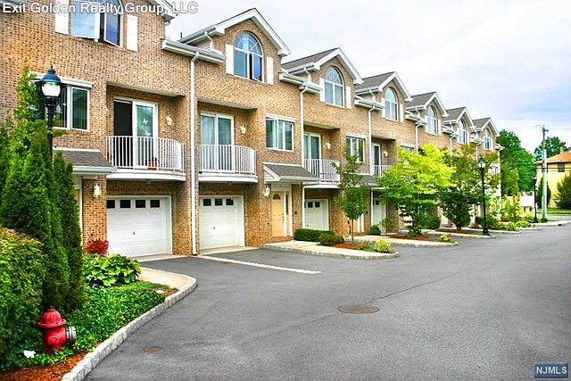 1st image of 630 Valley Brook Ave Unit 10