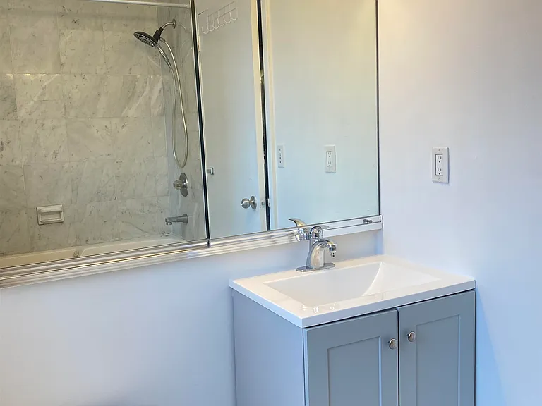45 River Dr S #1402 — Photo 16