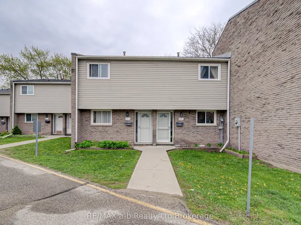 224 F Harvard Pl #18, Waterloo, ON N2J 4G2