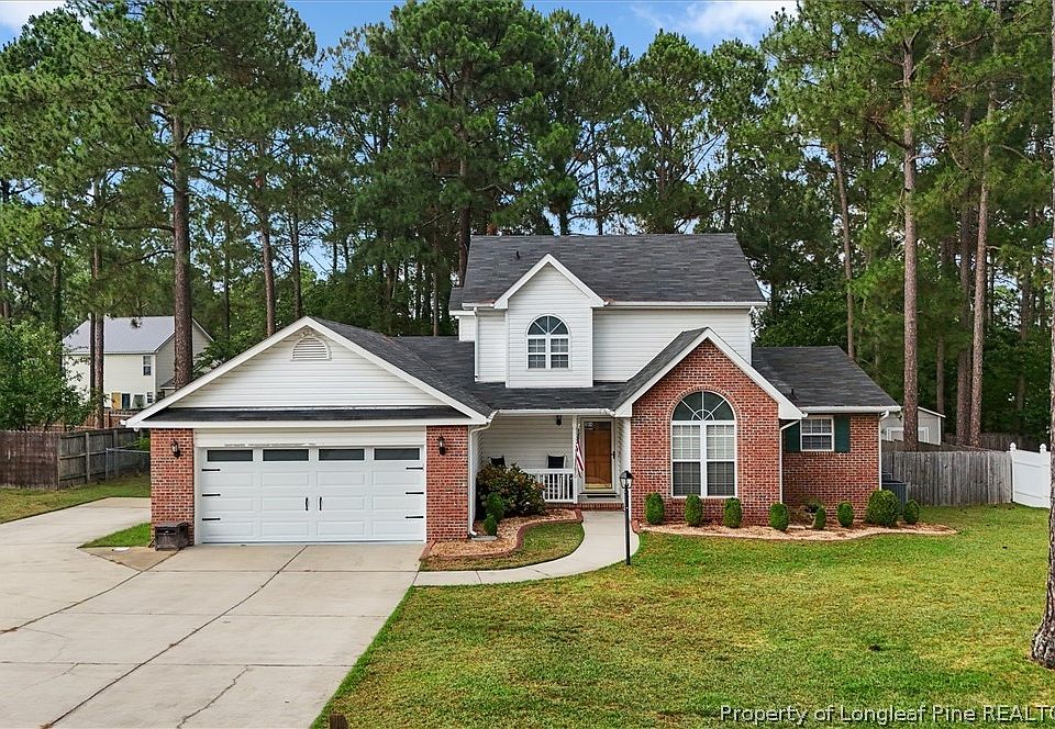 1st image of 30 Richmond Park Dr