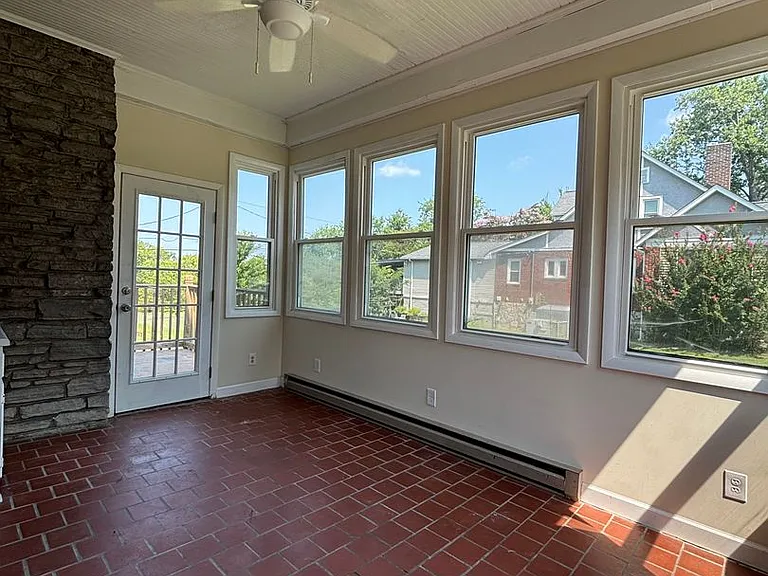 104 Fairway Dr — Photo 14