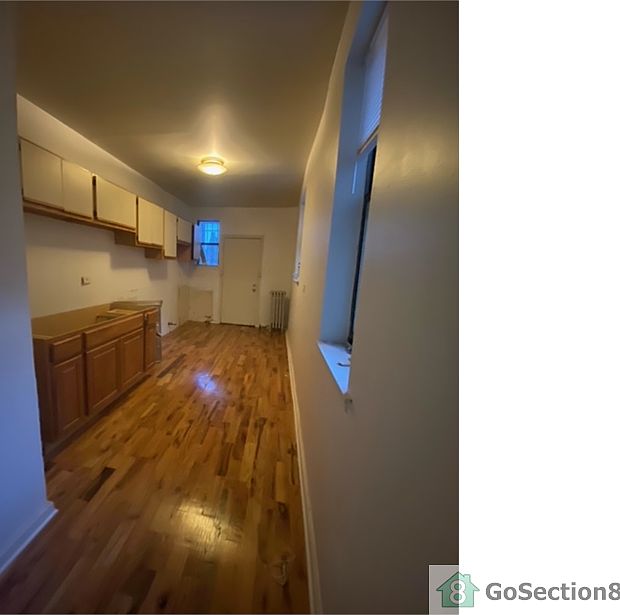 1st image of 6715 S Blackstone Ave #1