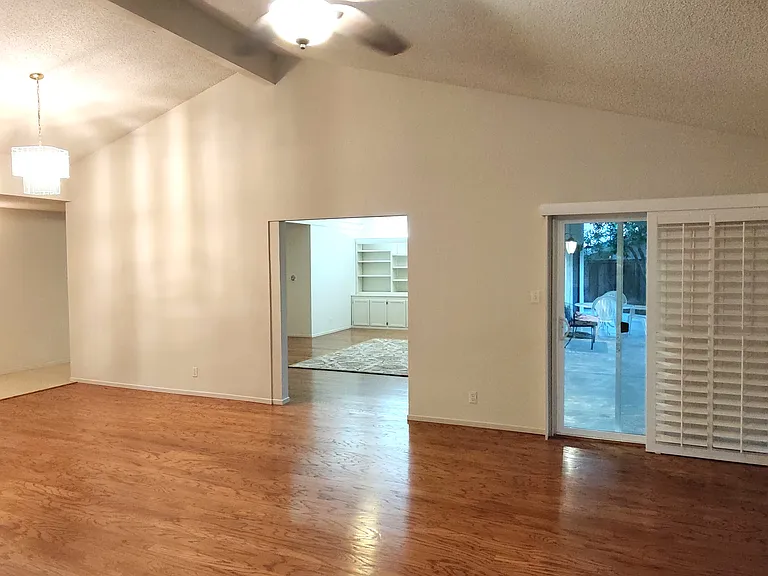 3421 W Los Altos Ave — Photo 8