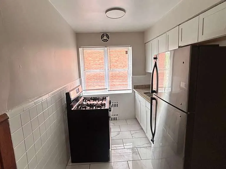 2334 Kemper Ln #7 — Photo 9