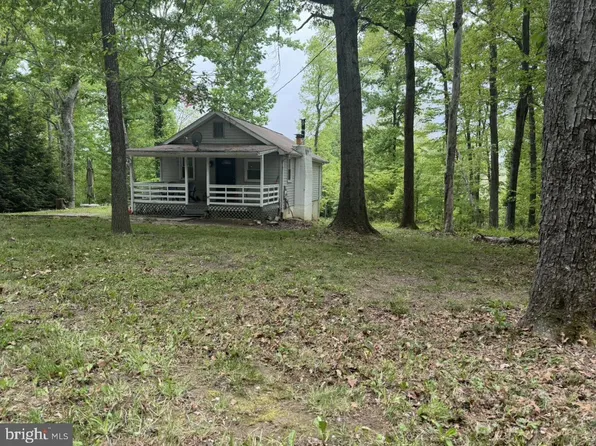 153 Aspen Rd, Harpers Ferry, WV 25425