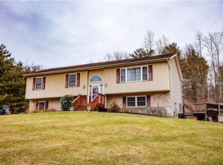 44 Glanhope Rd, Hopewell Junction, NY 12533