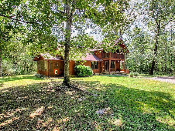 3rd image of 207 Oriole Dr
