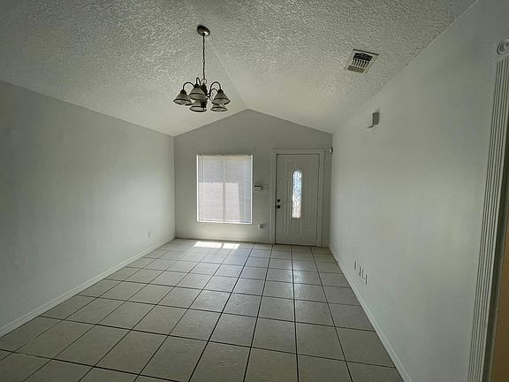 4th image of 2510 Vale Ct