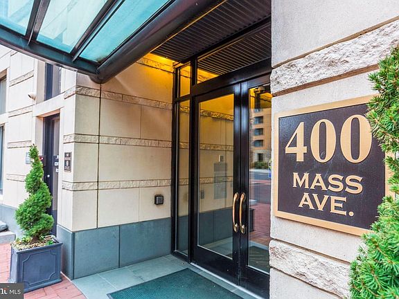 3rd image of 400 Massachusetts Ave NW APT 817