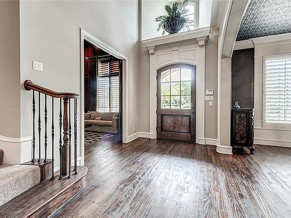 3rd image of 5017 Auburndale Ave