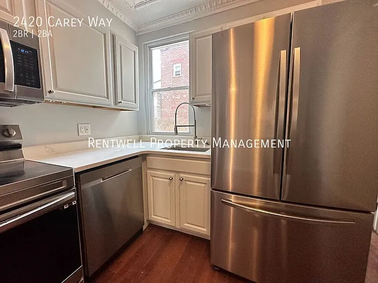 2420 Carey Way — Photo 2