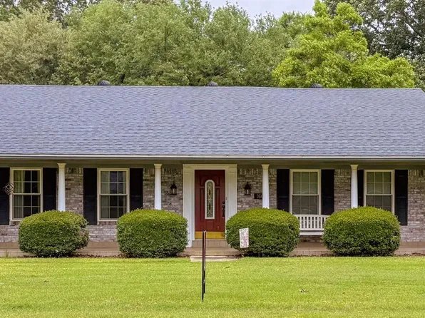 1608 N 3rd St, Mc Gehee, AR 71654