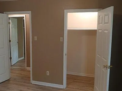 489 Penny Ln — Photo 17