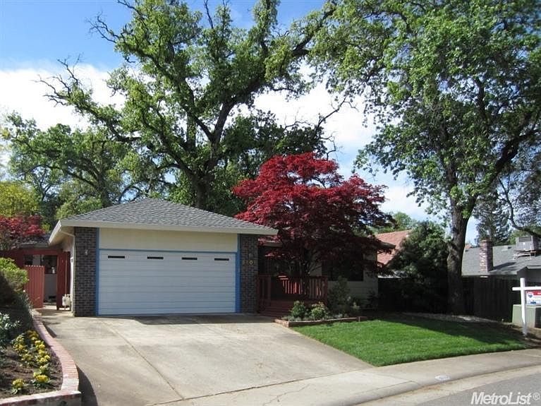 1st image of 8606 Blythe Ave
