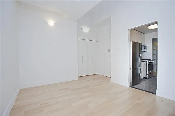 Sold by Space Marketing Shop | media 12