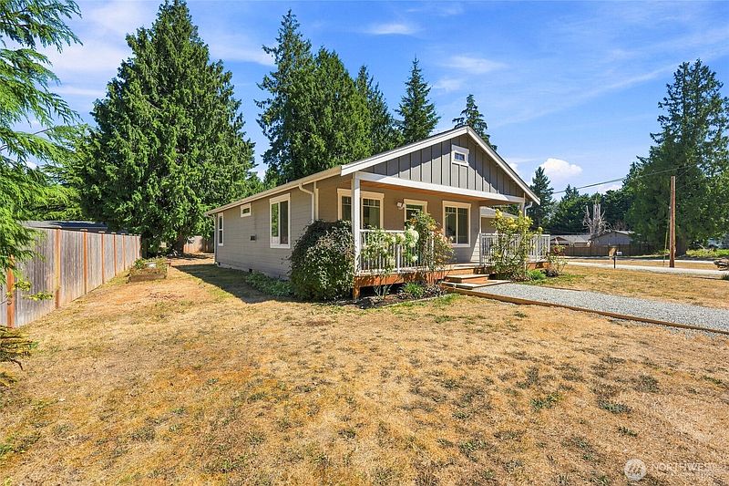 3rd image of 1087 Idlewood Drive