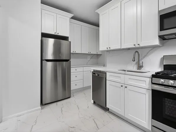 915 E 17th St APT 207, Brooklyn, NY 11230