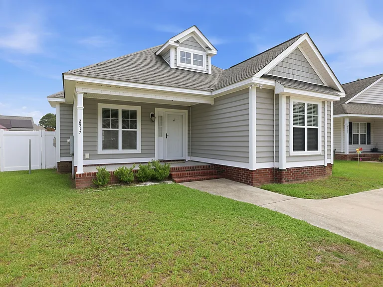 2517 Sawgrass Dr — Photo 28