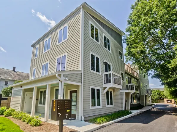 2-2B 107 Williams St, Northampton, MA 01060
