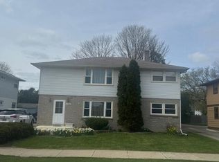 3608 Regency Dr, Racine, WI 53402