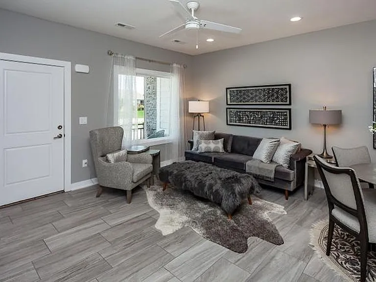 2310 SE Chayse Ln — Photo 4