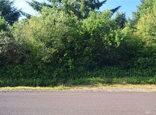 216 Queets St SW, Ocean Shores, WA
