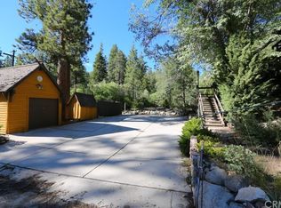 1265 Brookside Ln, Fawnskin, CA 92333