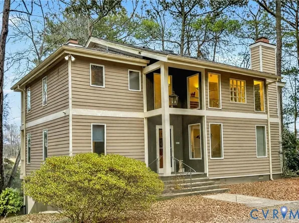 377 Fairway Dr, Irvington, VA 22480