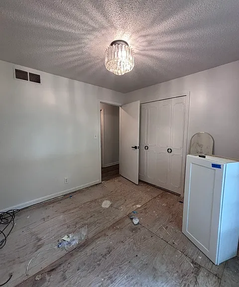 8901 Collingwood Rd — Photo 16