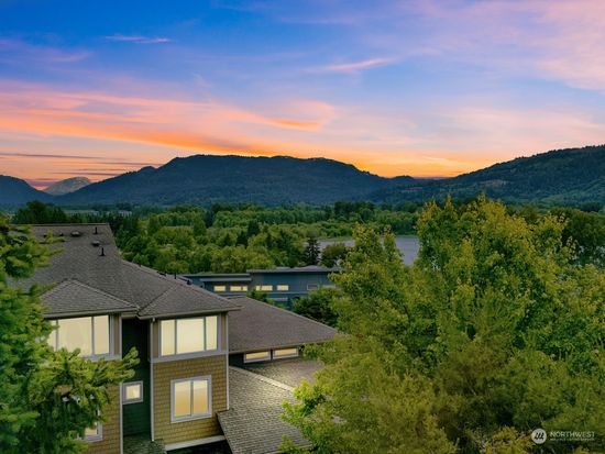 21289 SE 42nd Place, Issaquah, WA 98029